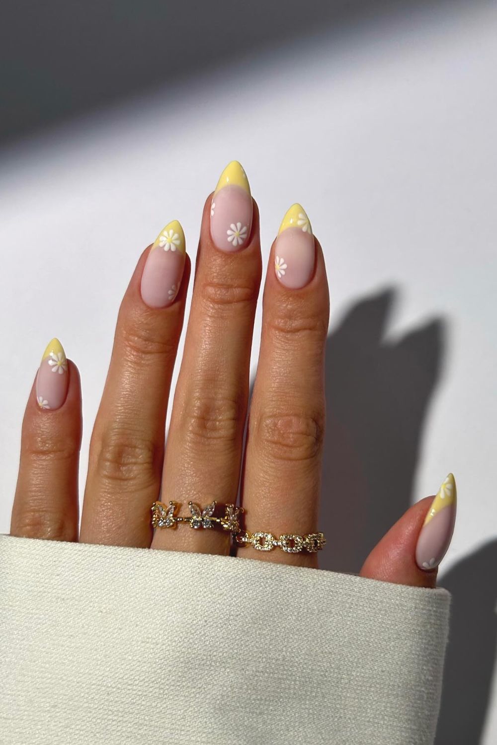 Sunny Daisy Tips