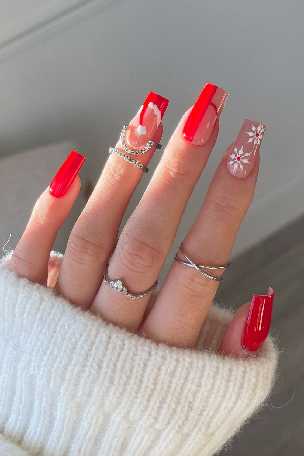 Holly Red Accents