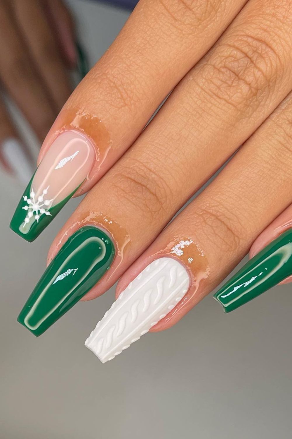 Green and White Elegance