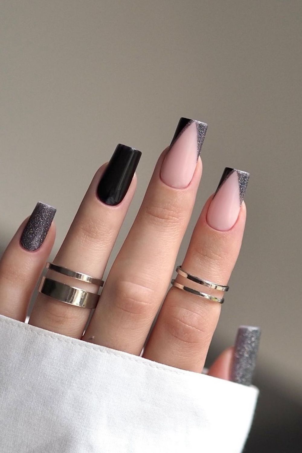 Bold Black Tips