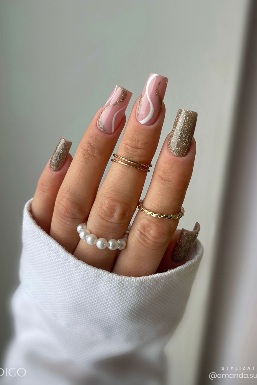 Wavy Glitter Glam