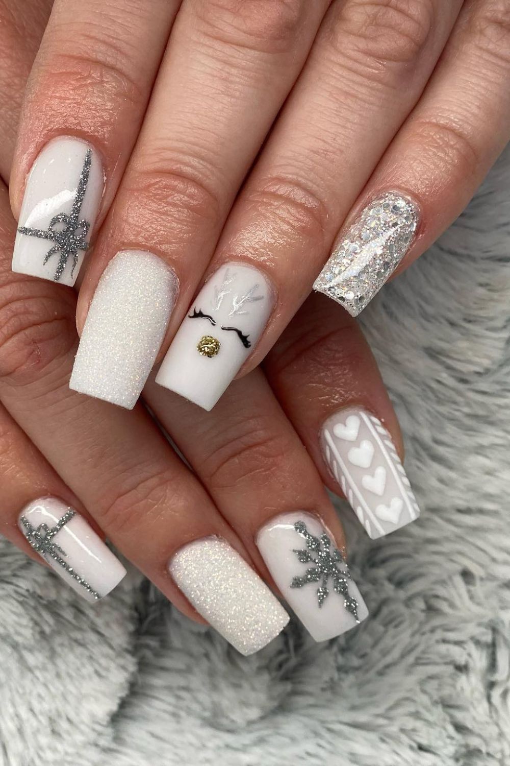 Festive Reindeer Accents