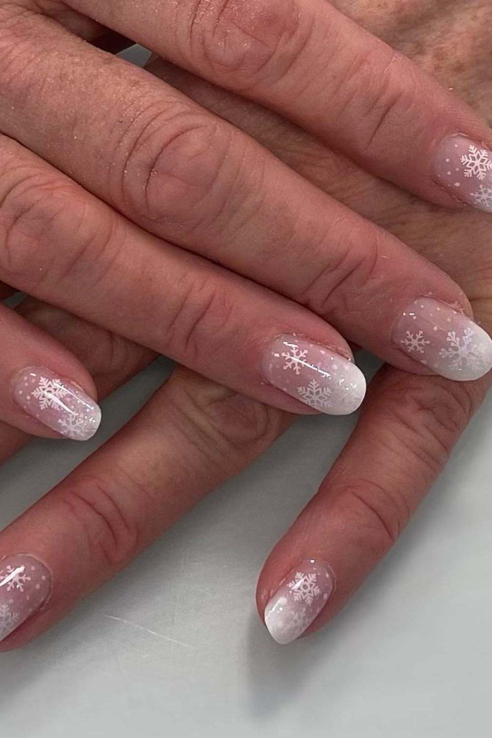 Frosty Ombre Snowflakes