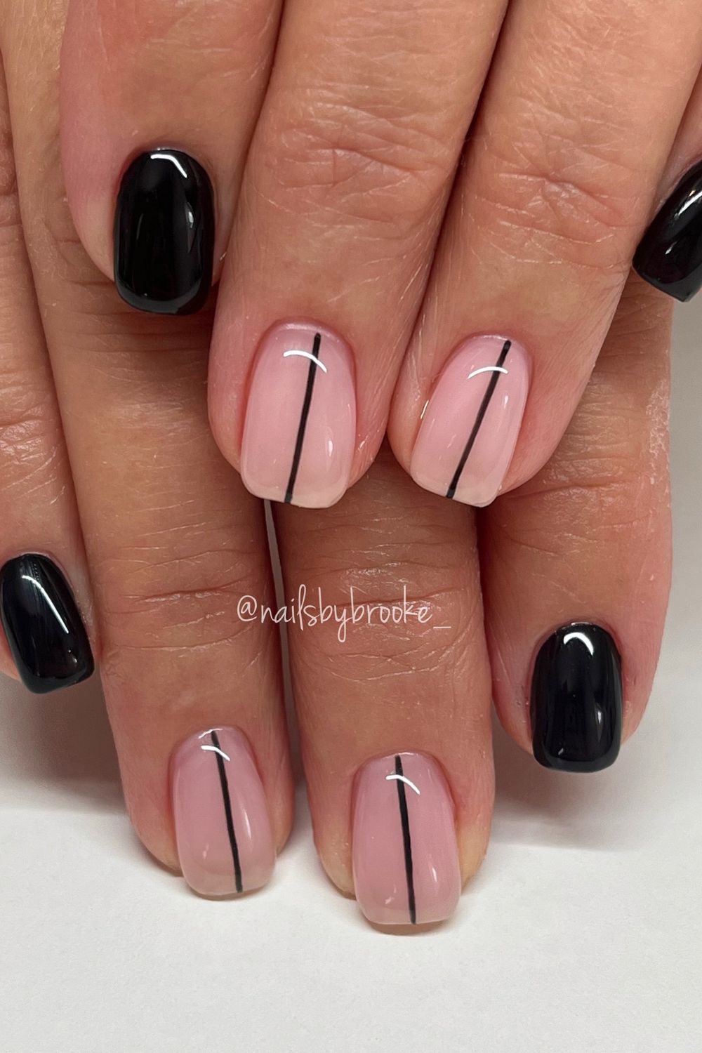 Minimal Black Lines