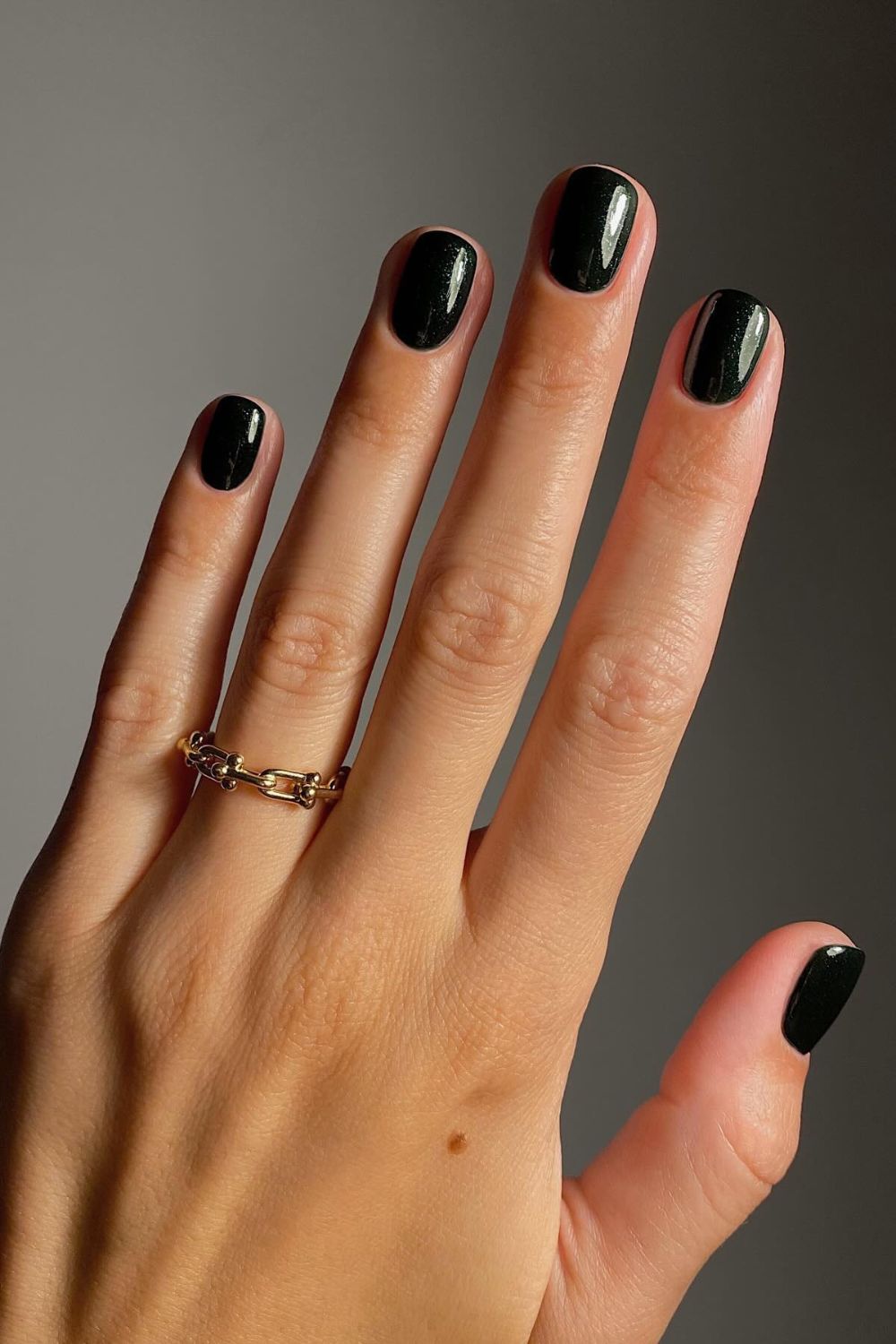 Sleek Black-Green Sheen