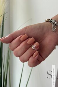 50 Nude Nail Designs That Elevate Your Everyday Look