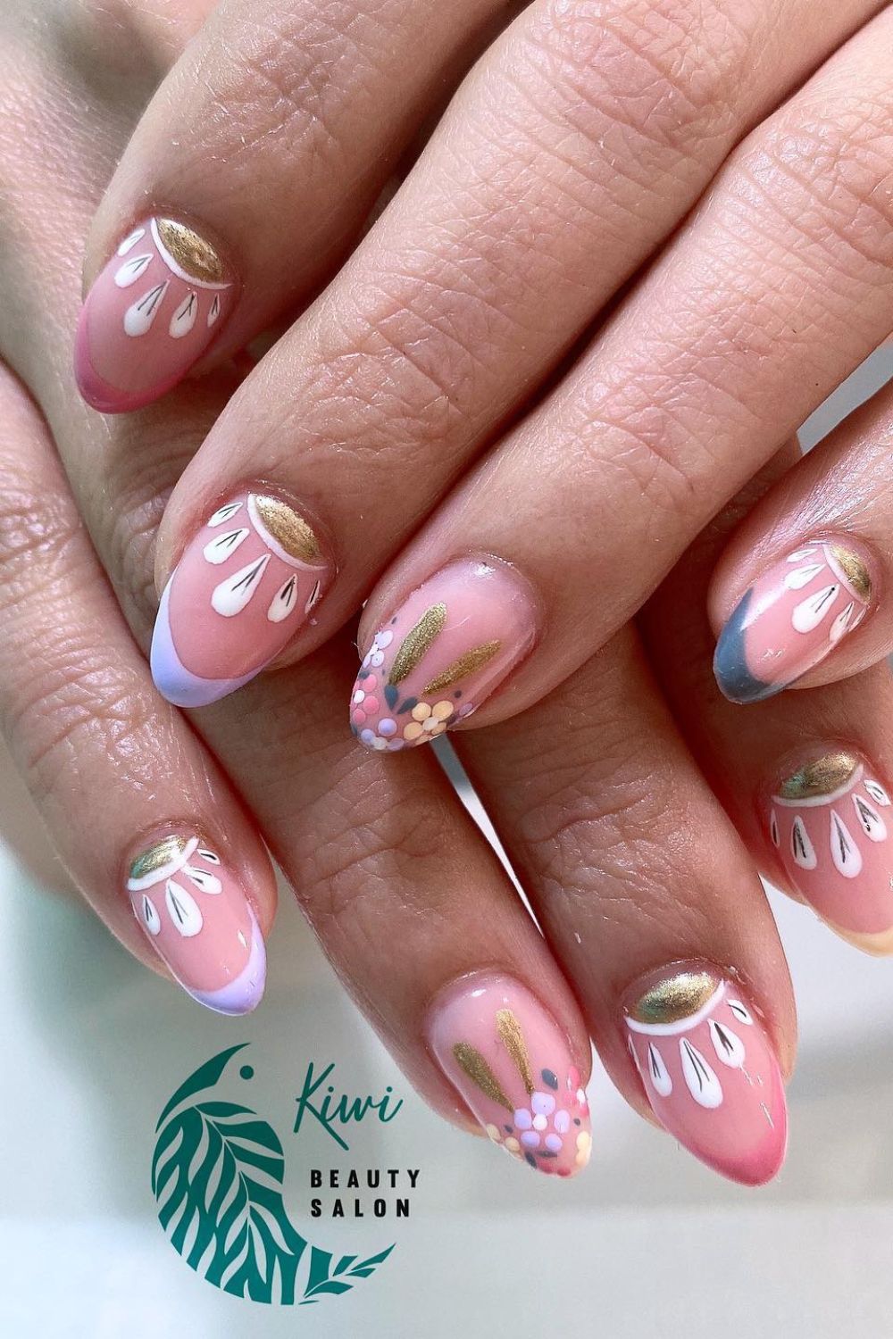 Daisy and Gold Details