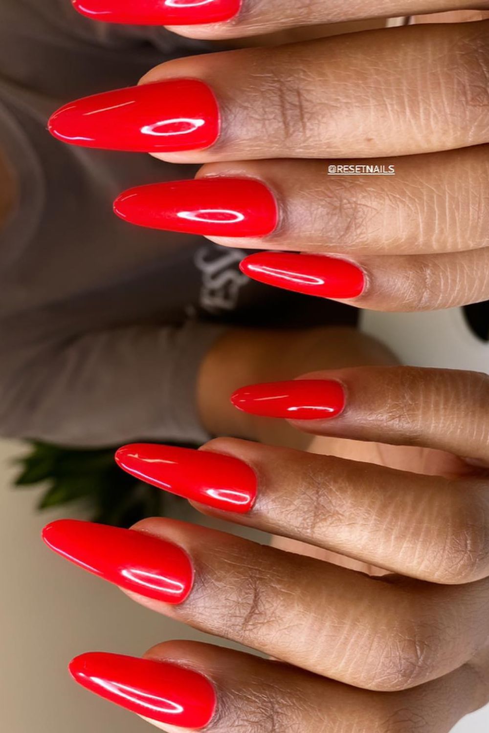 Sharp Almond Red