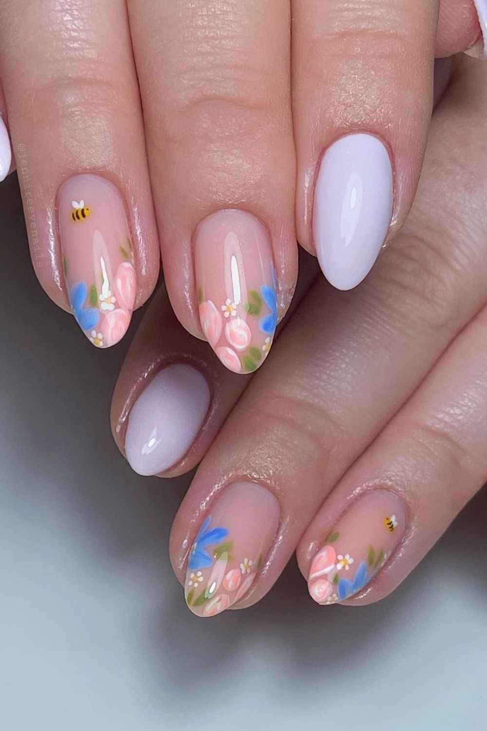 Vibrant Floral Tips