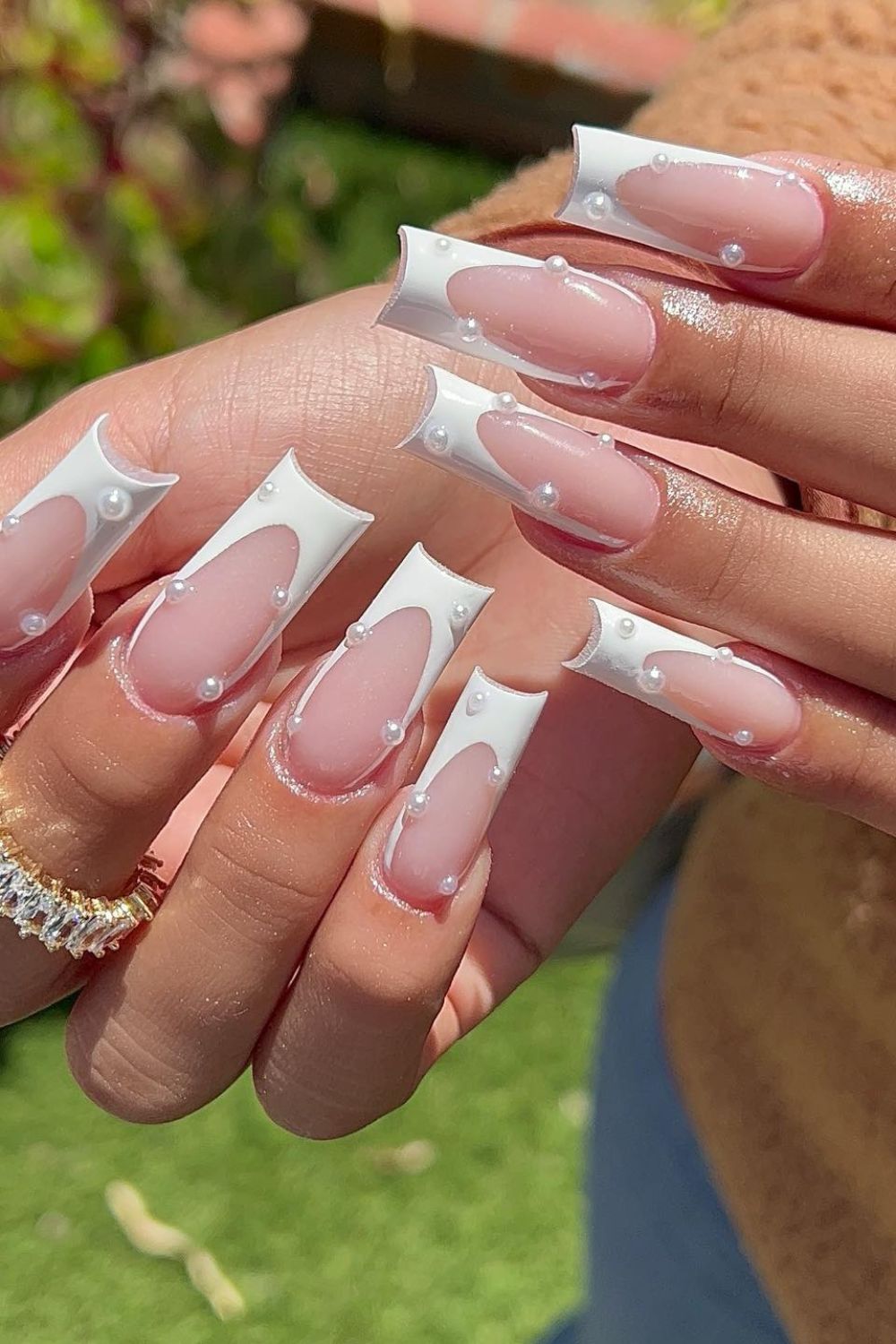 3D Pearl And French Tip Design