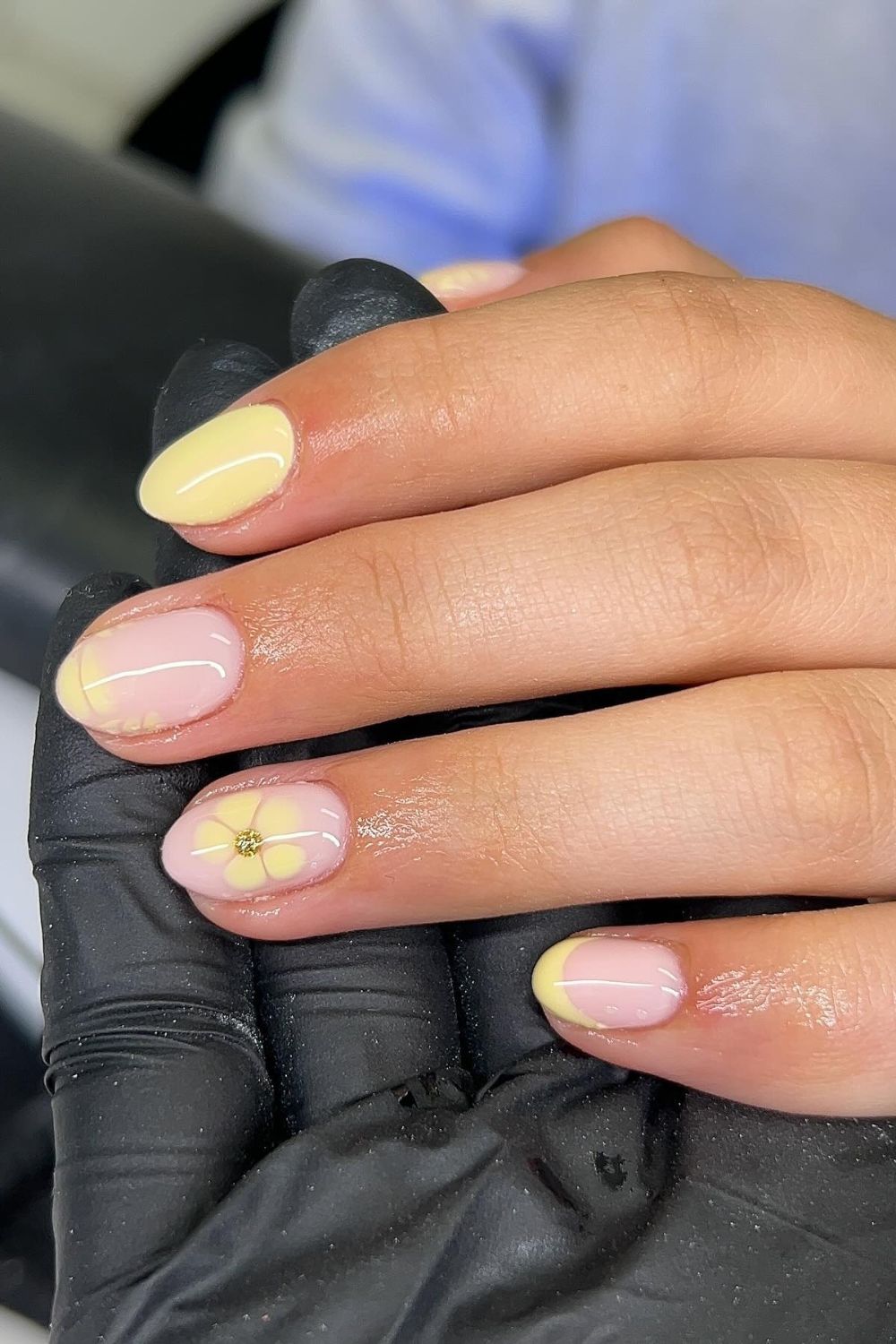 Glossy Bloom Accent