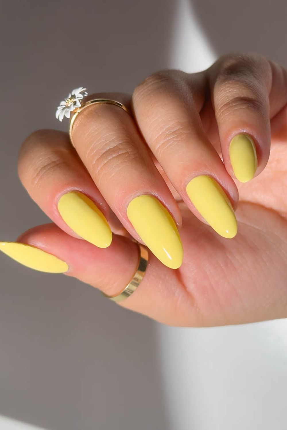 Sleek Pale Yellow