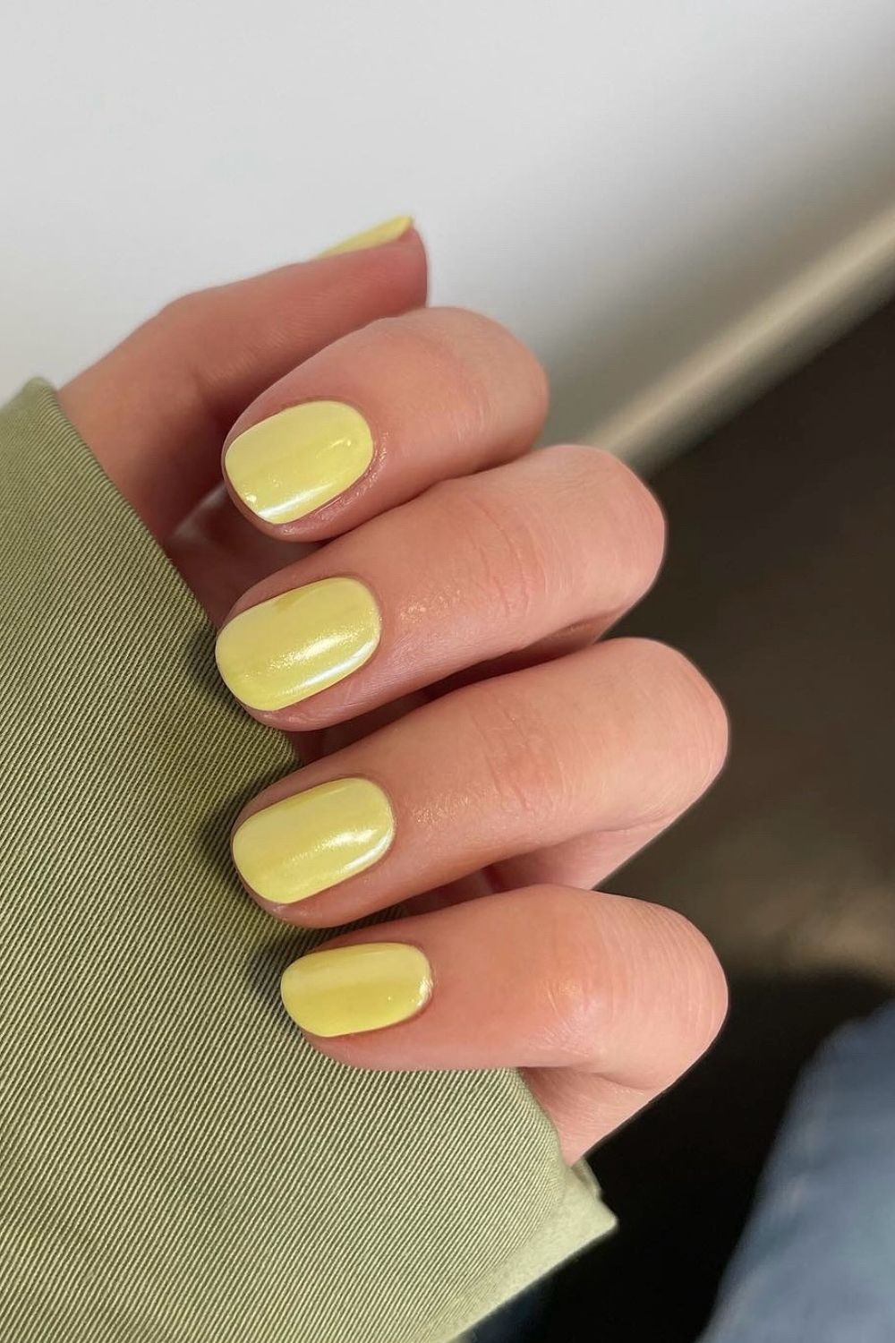 Short And Glossy Glow