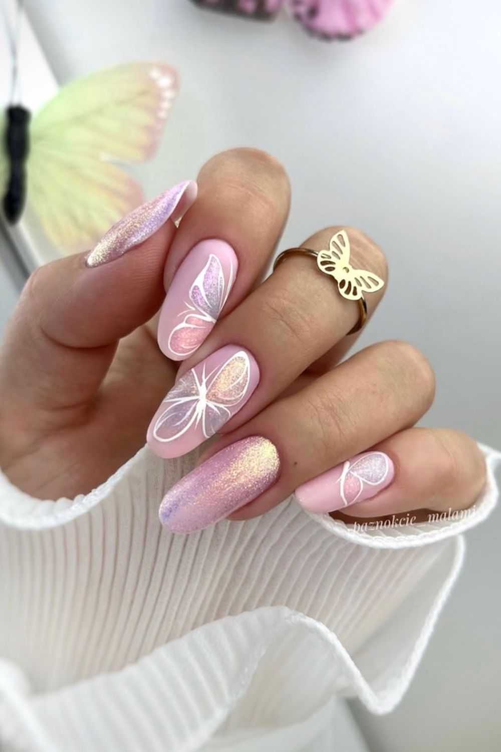 Iridescent Soft Pastels