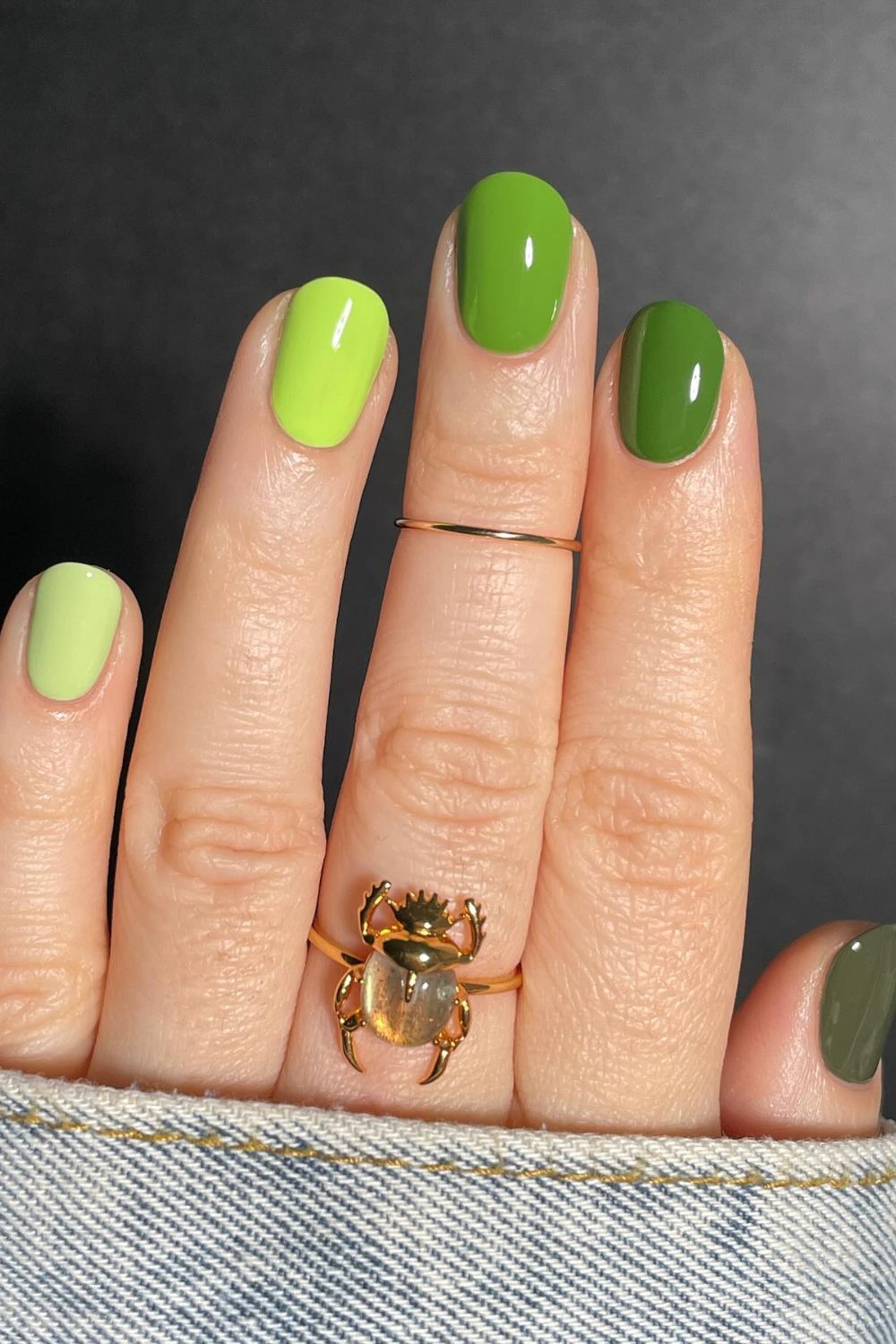 Gradient Green Tones