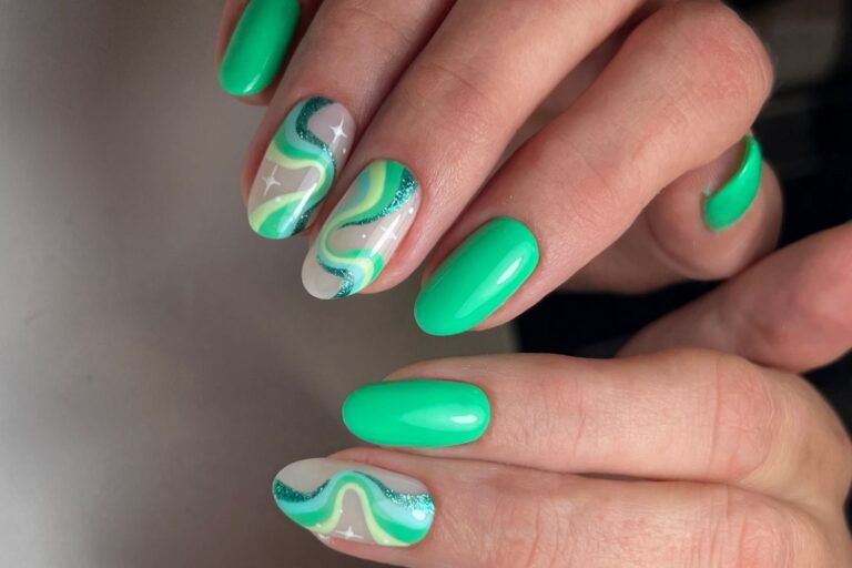 Green Summer Nails_Featured Photo