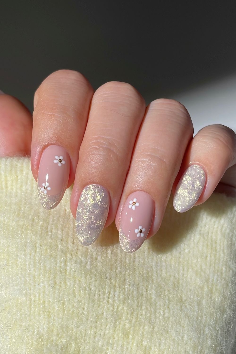 Petite Daisy Touch