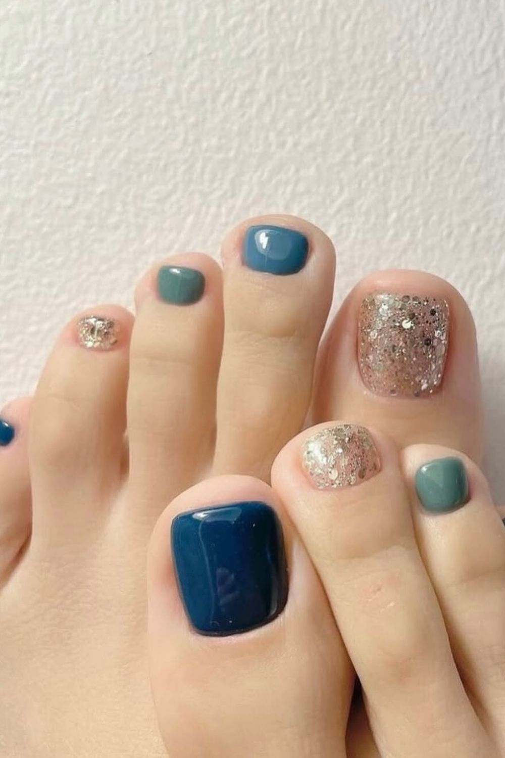 Moody Teal Sparkle