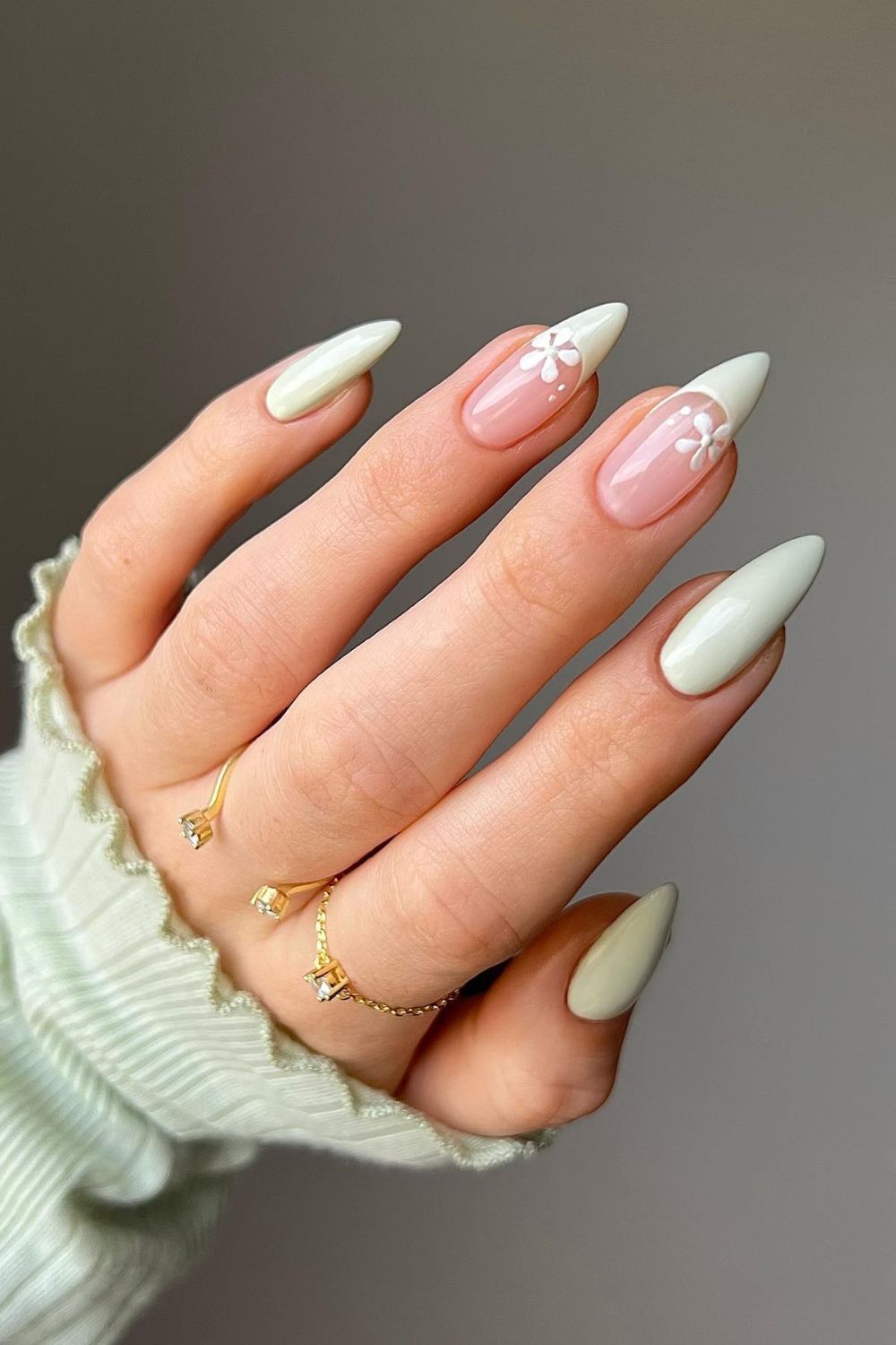 Minimal Daisy Accents