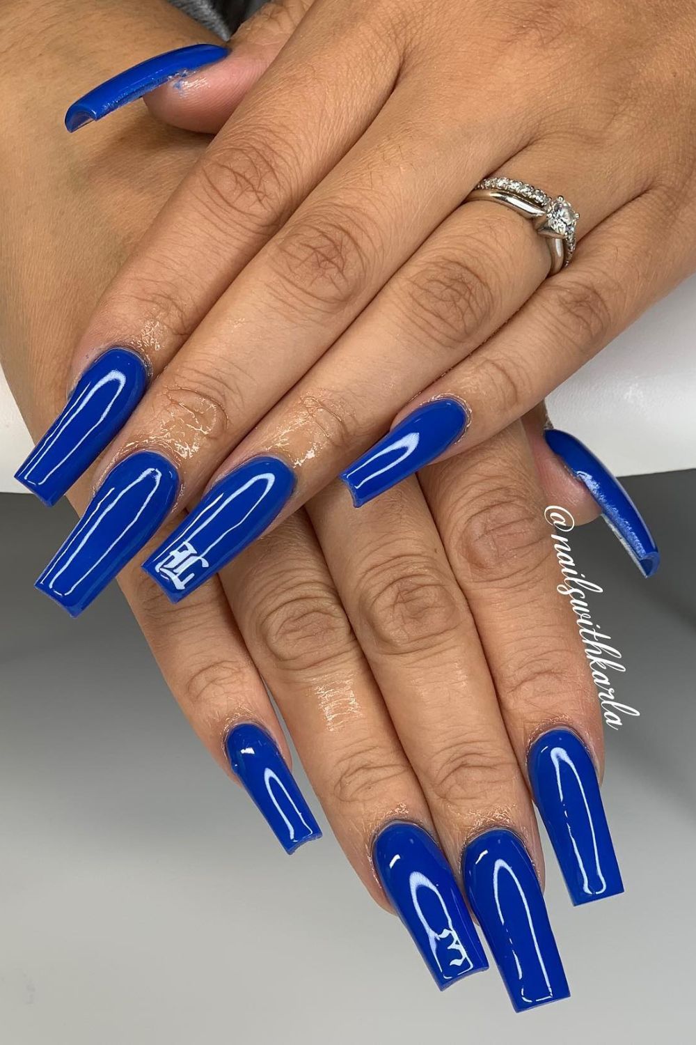 Branded Gloss Luxe