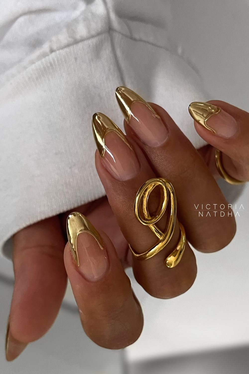 High-Shine Crescent Tips