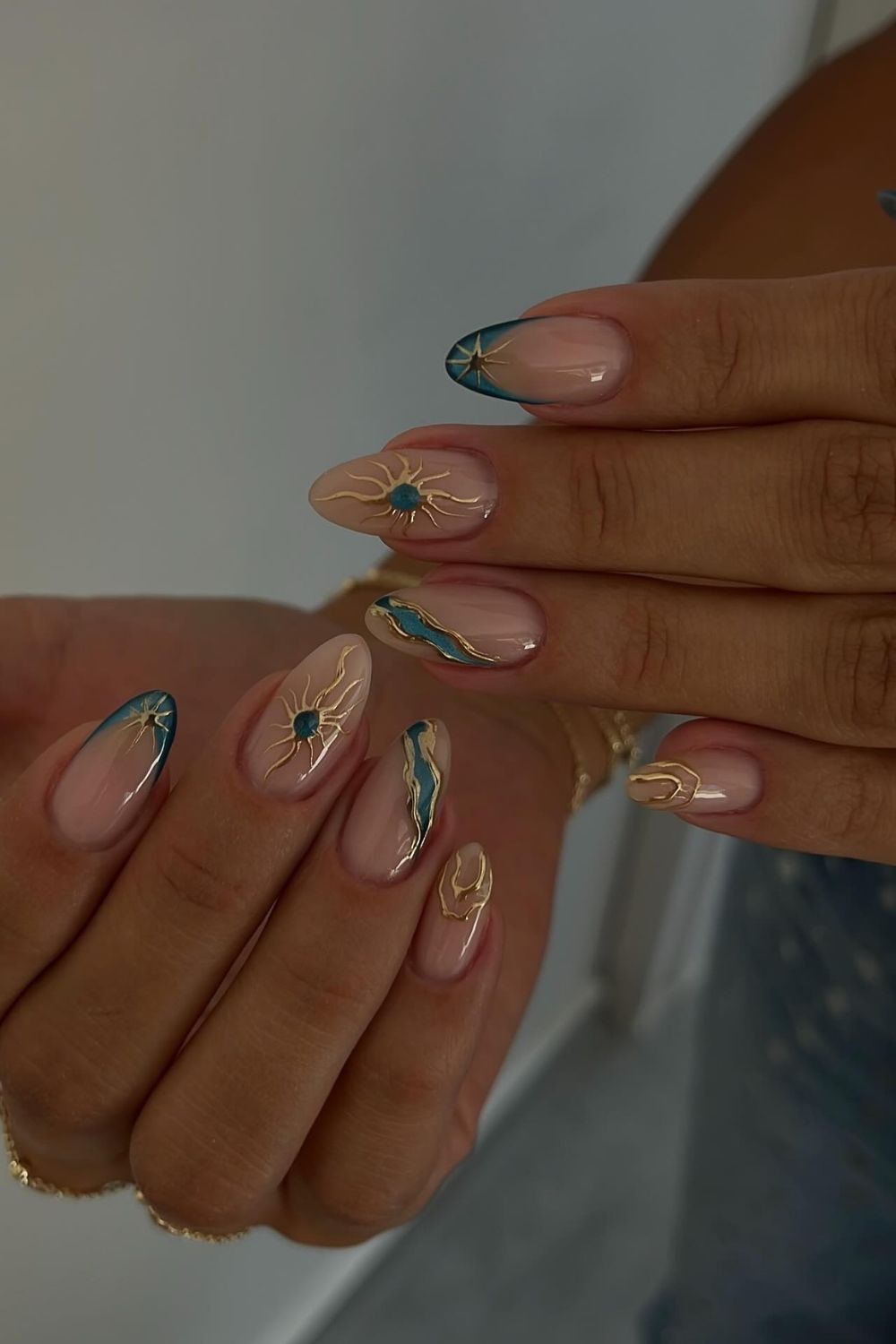 Cosmic Sunburst Style