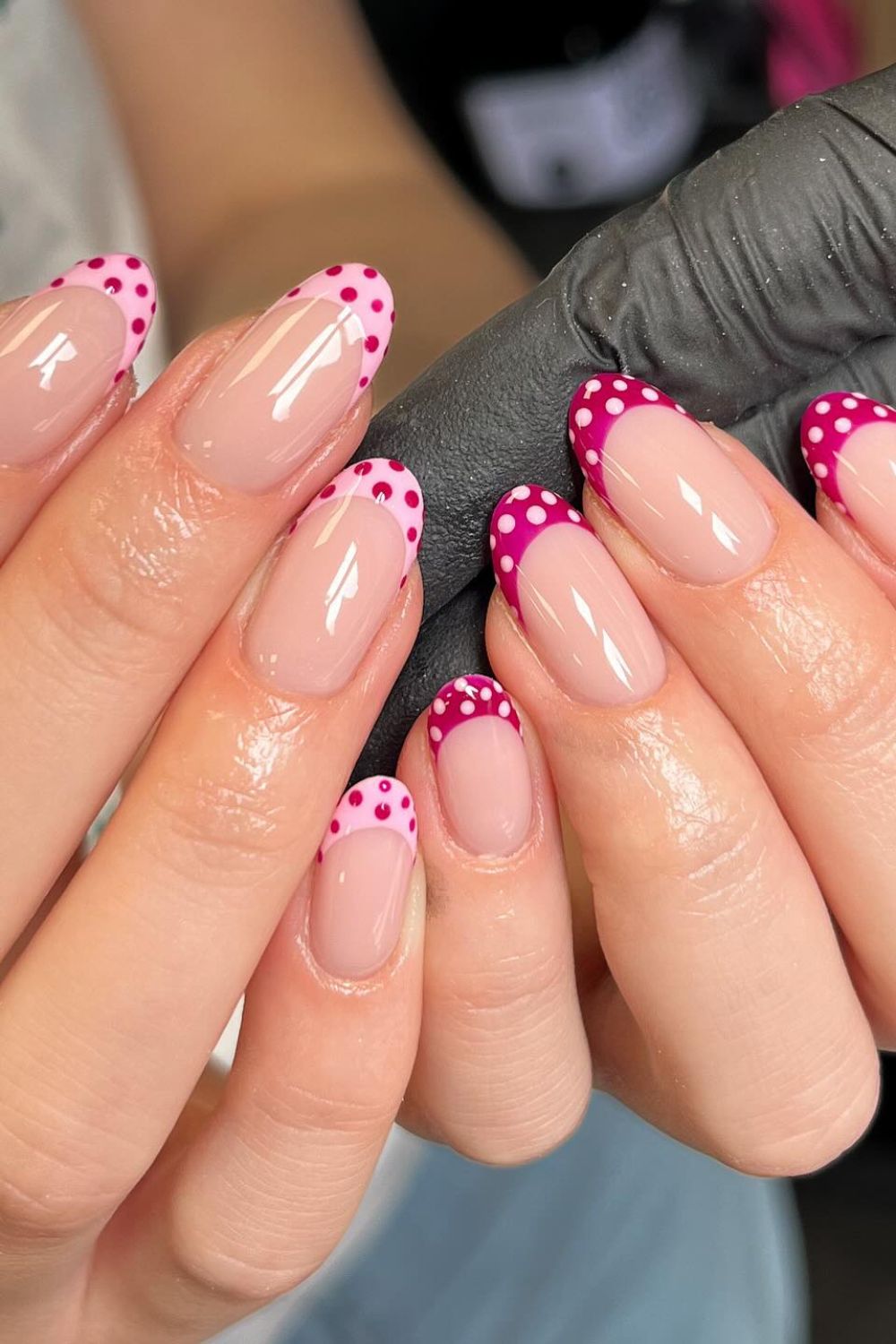 Glossy Tip Dots