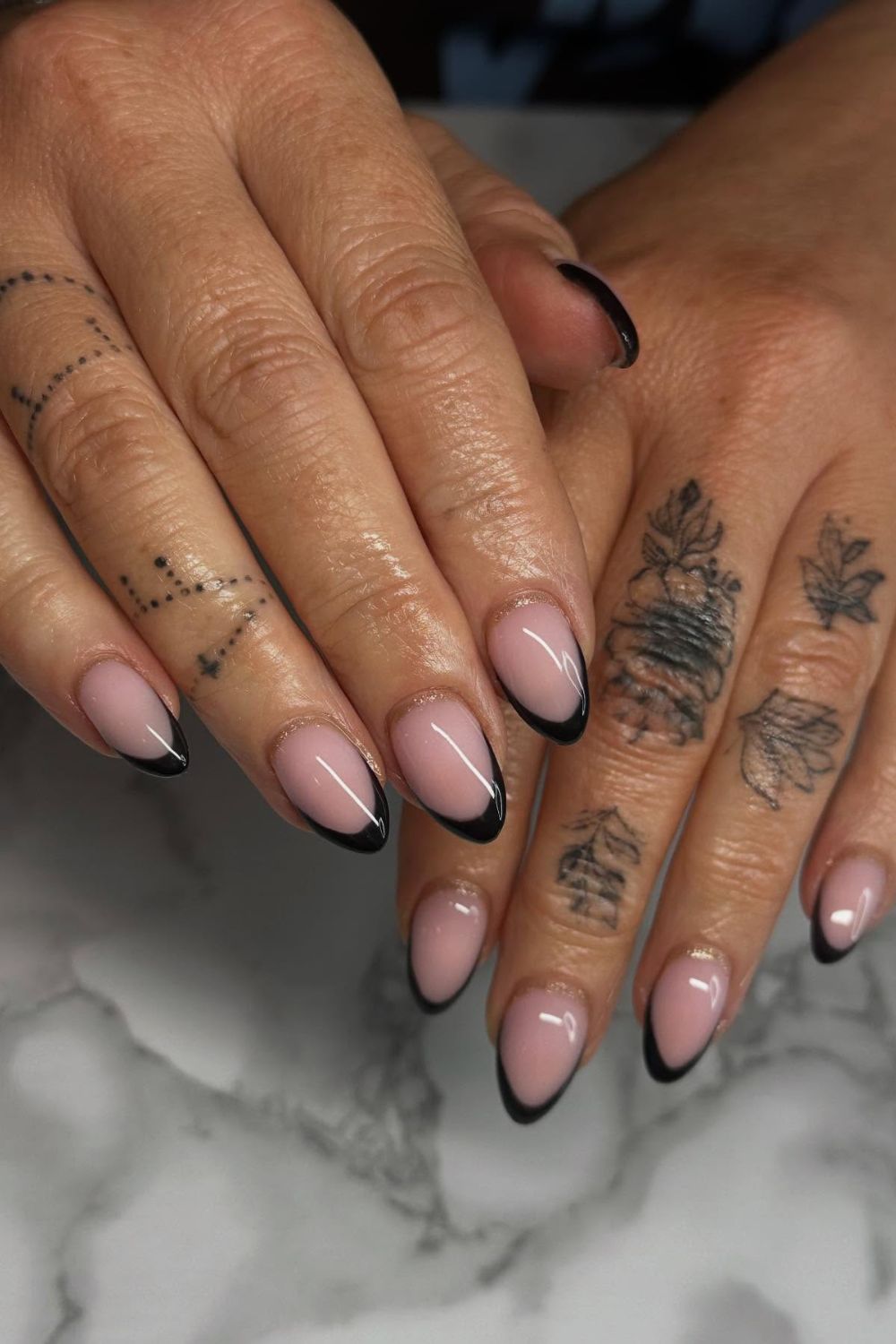 Classic Gloss Almond