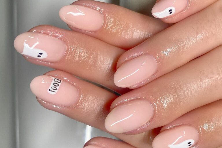 Simple Halloween Nails _Featured Photo