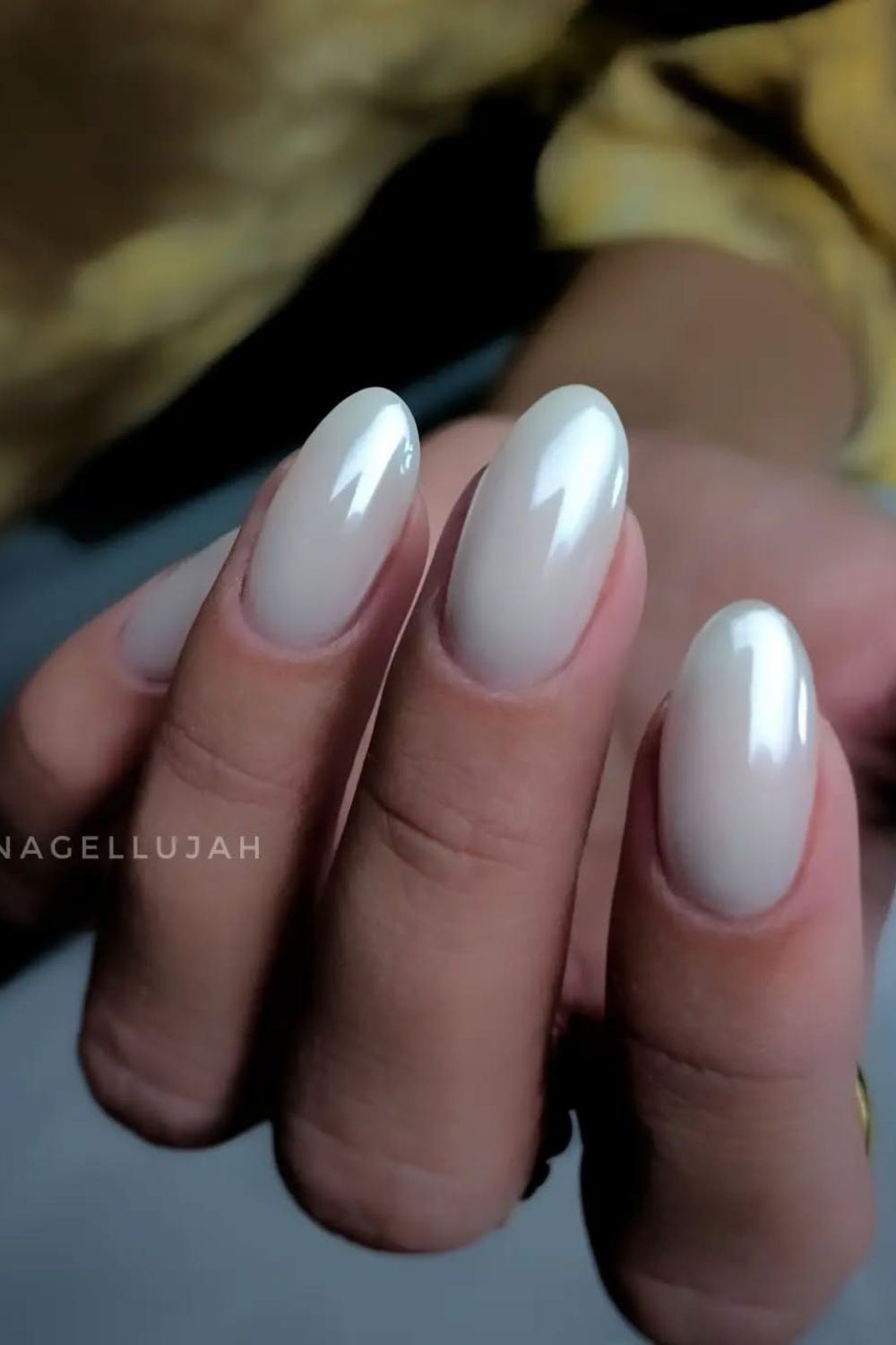 Glossy Cream Perfection