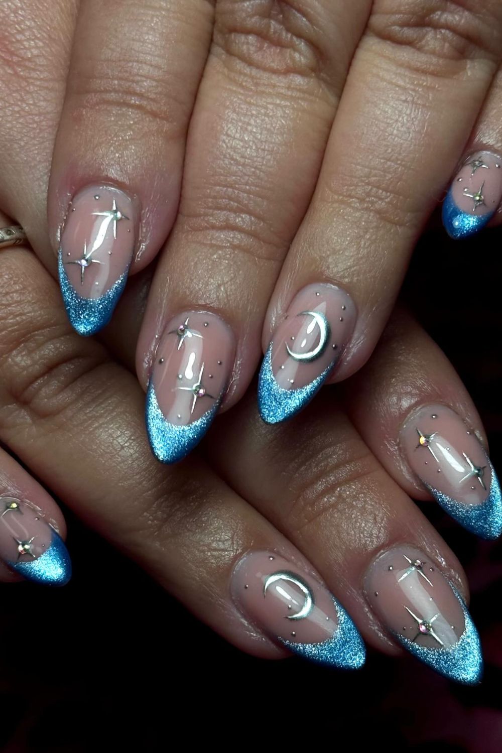 Sparkling Blue Tips