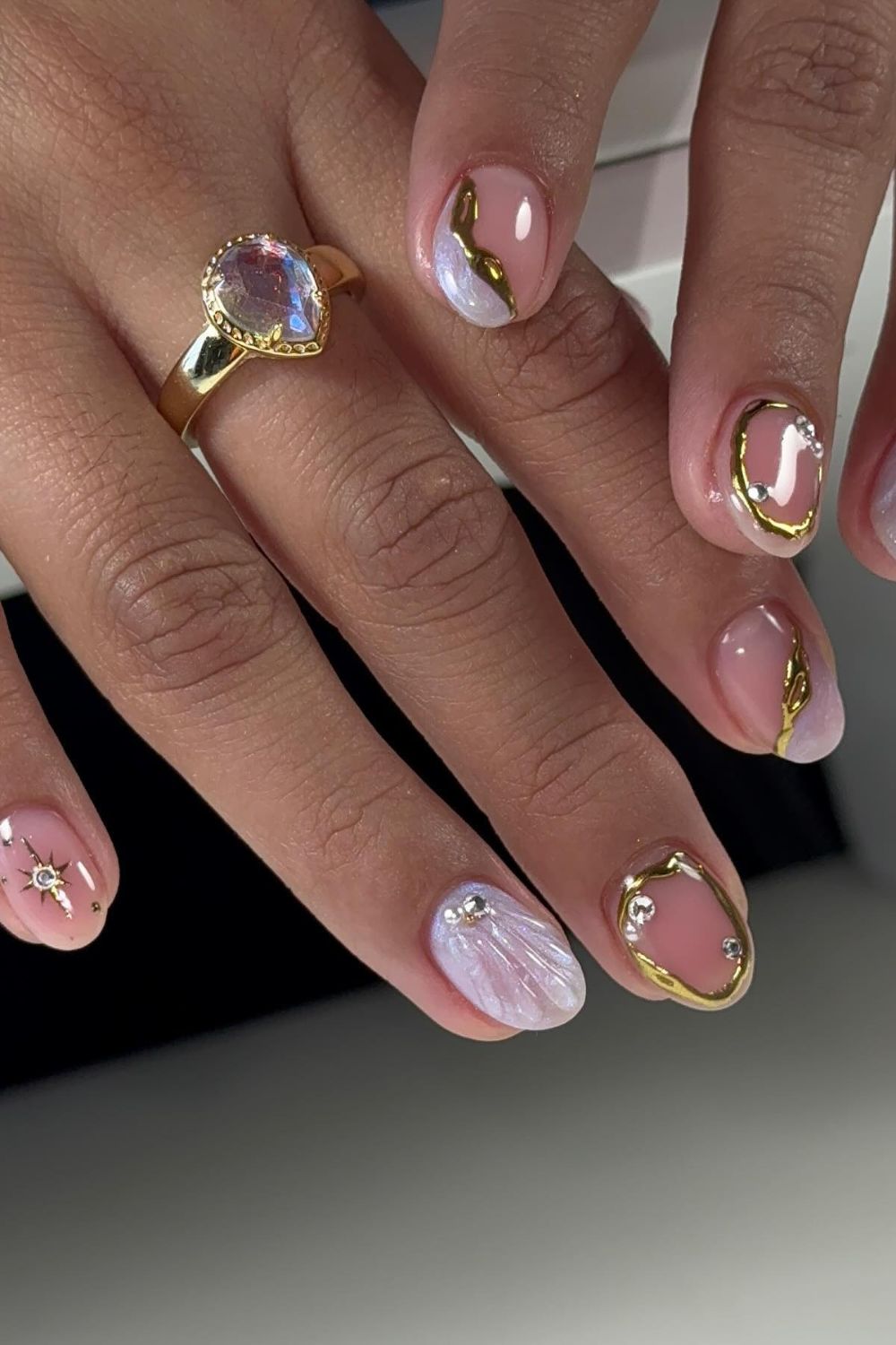 Golden Shell Accents