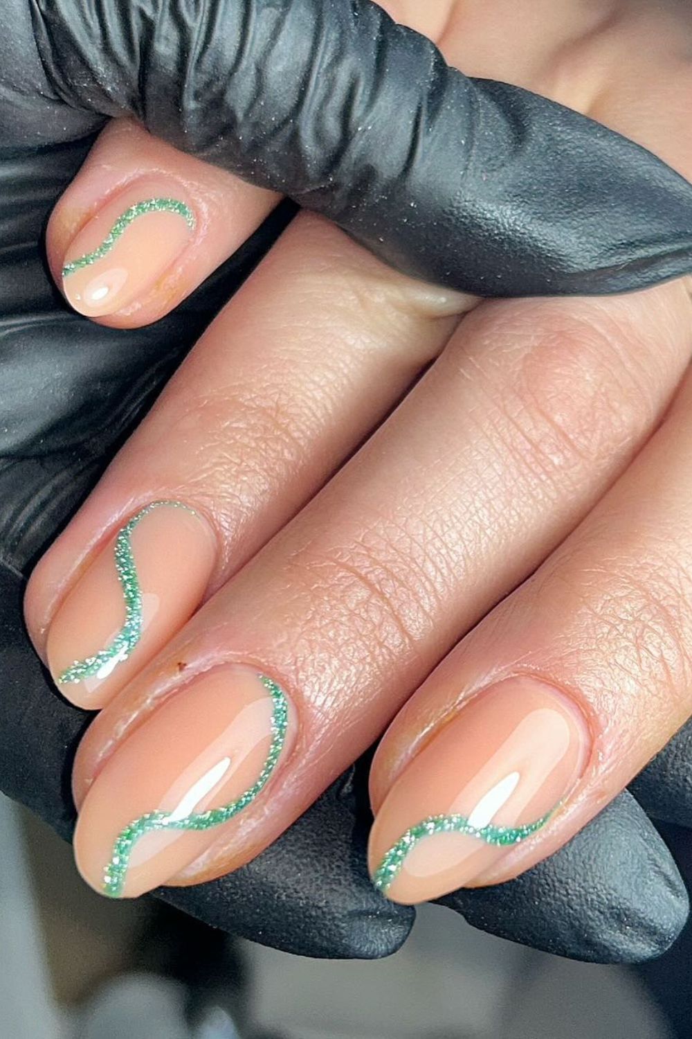 Subtle Glitter Waves