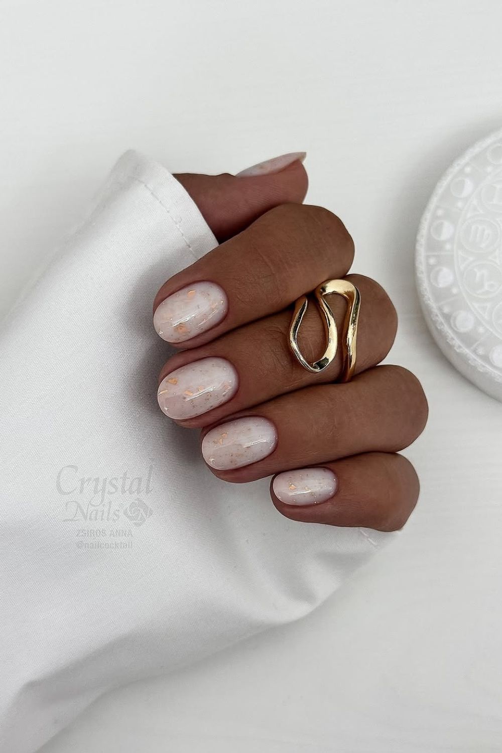 Subtle Gold Flake Details