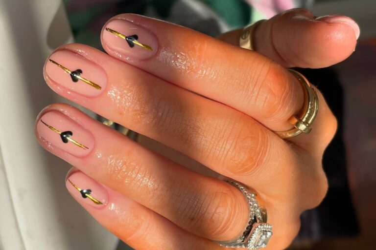 Heart Nails_Featured Photo