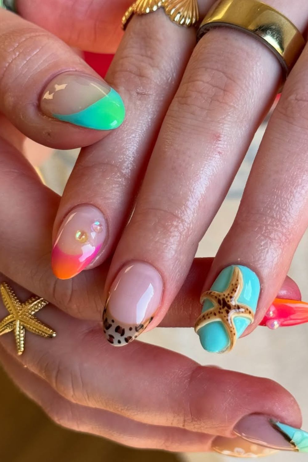 Neon Starfish Accent