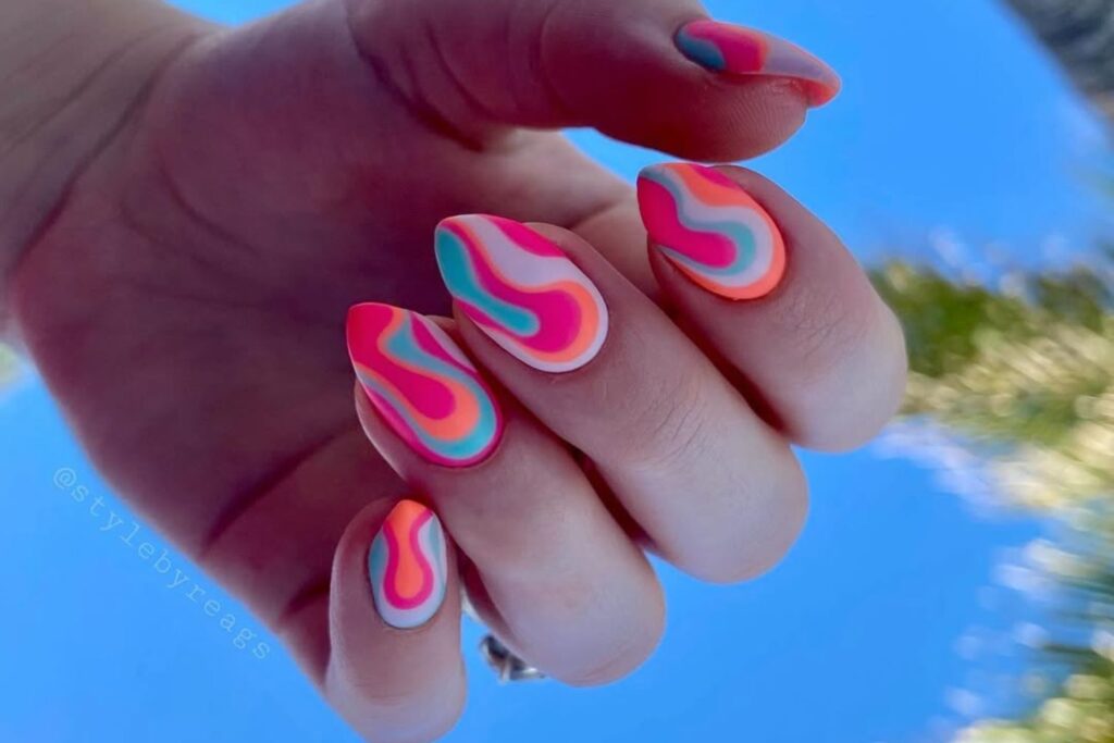 vacation nails_Featured Photo